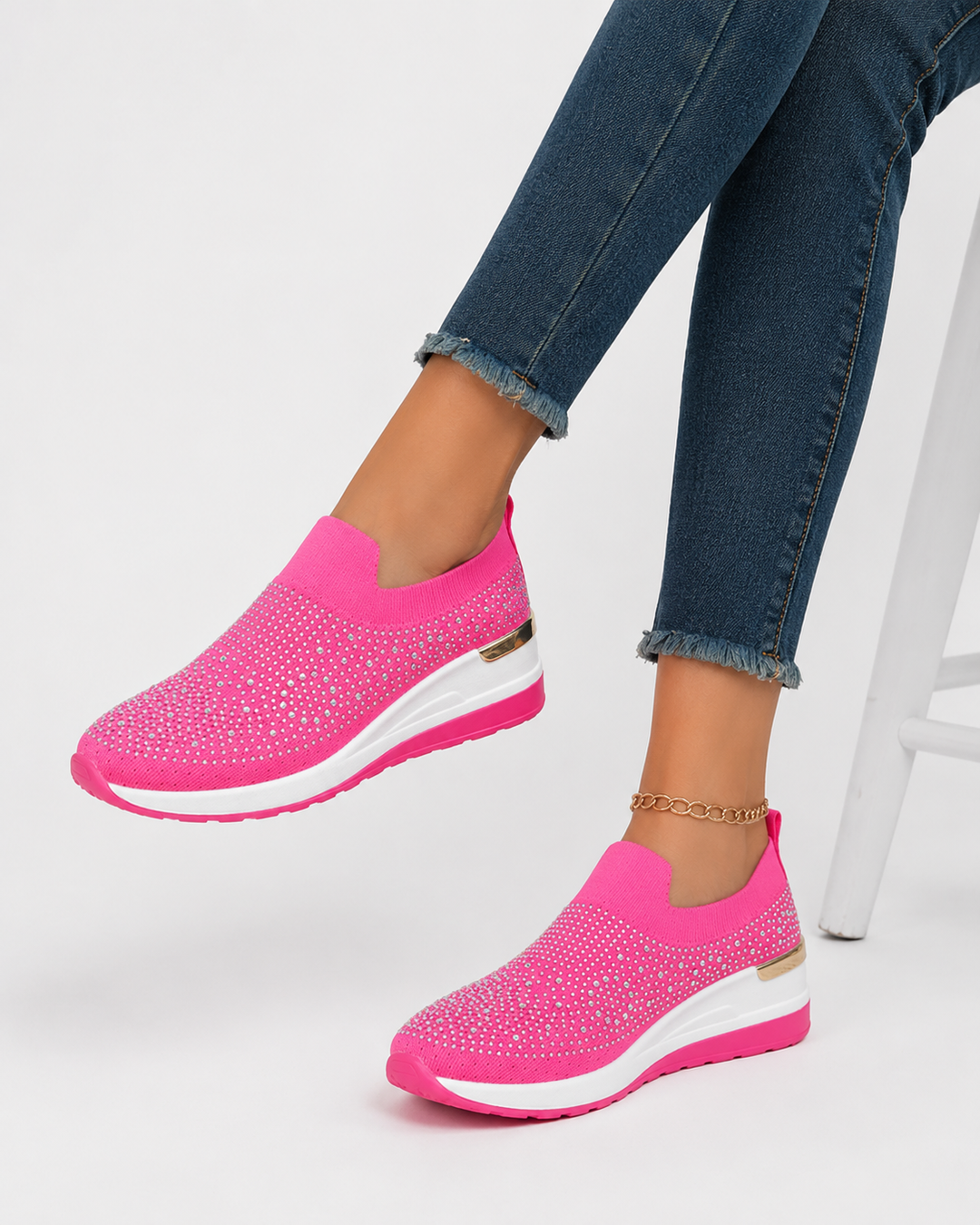 Glitzernde Damen Strass Casual Sneaker, ideal für einen stylischen Auftritt. Leichte und bequeme Freizeitschuhe.