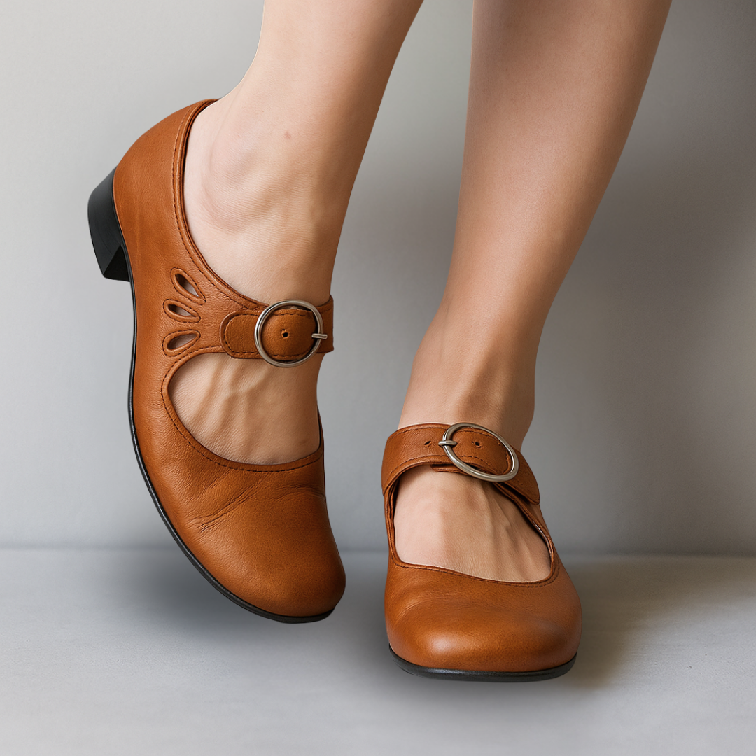 Bequeme Frauen Sandalen mit ergonomischem Fußbett für optimalen Komfort. Alltagssandalen, verstellbar und stilvoll.