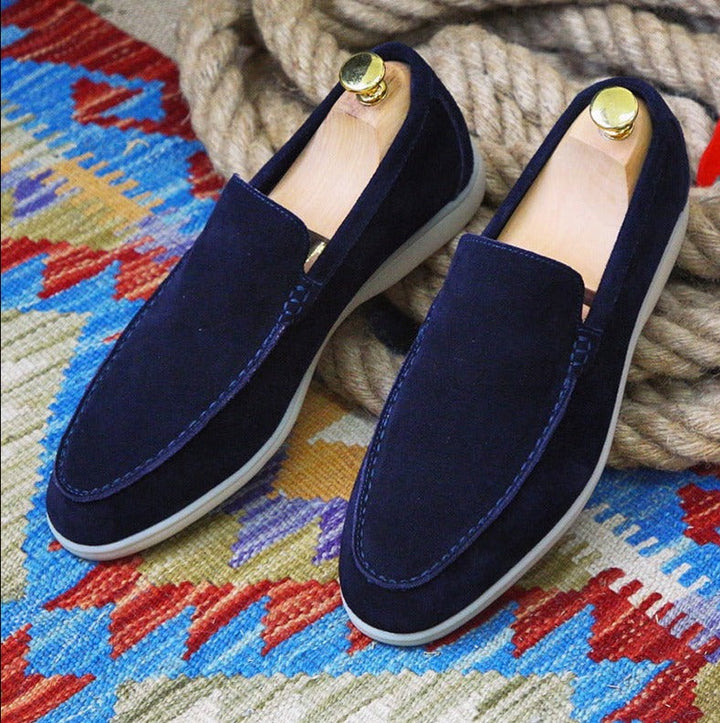 Komfortschuhe für Herren: Beige Slip-On Loafer, vereinen Stil mit Leichtigkeit.