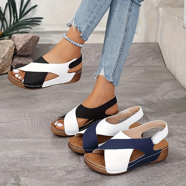 Modische orthopädische Damensandalen für optimalen Gehkomfort, ideal als Bequemschuhe mit Fußstütze.