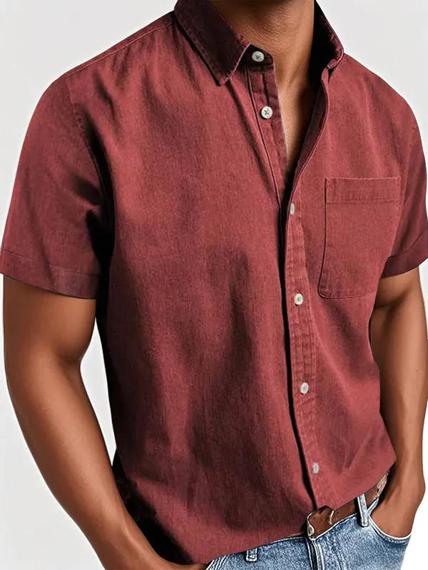 Lässiges Herren Poloshirt, kurzärmlig mit Brusttasche, ideal für entspannte Tage & diverse Freizeit-Anlässe.
