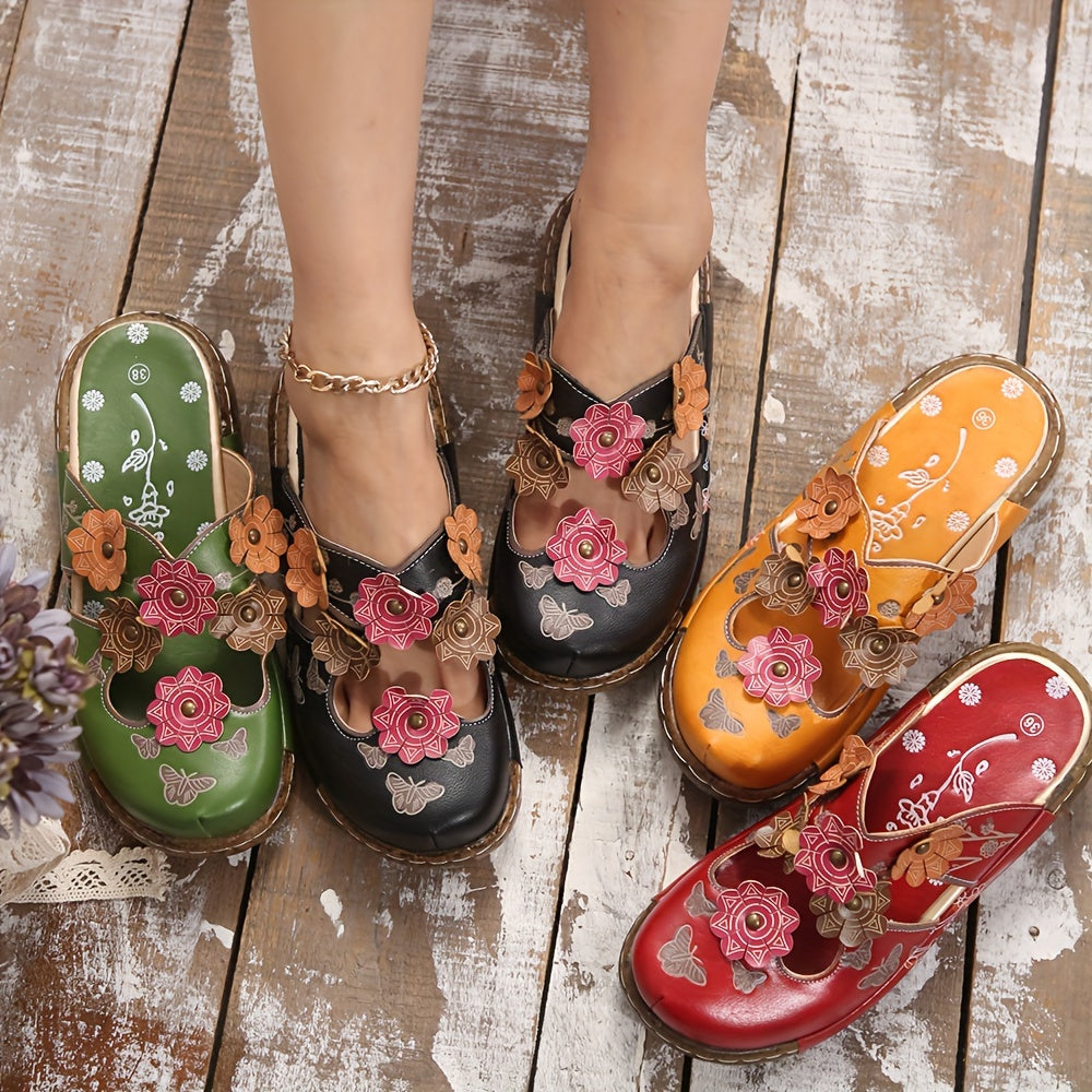 Bequeme Boho Keilabsatz-Pantoletten für Damen mit floralen Mustern & Schmetterlingen, perfekte Sommerschuhe.