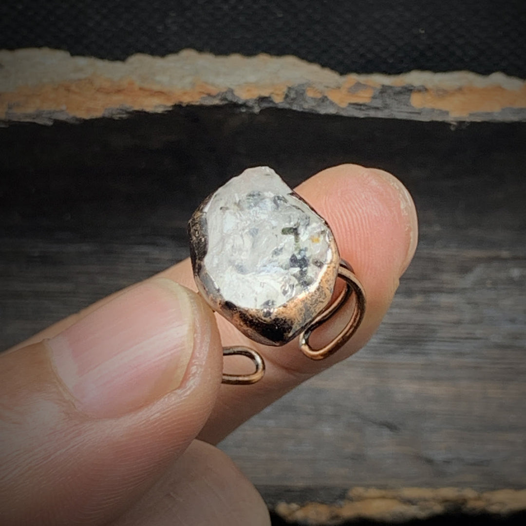 Verstellbarer Damenring, Rohstein Naturstein. Persönlicher Geburtsstein Schmuck.
