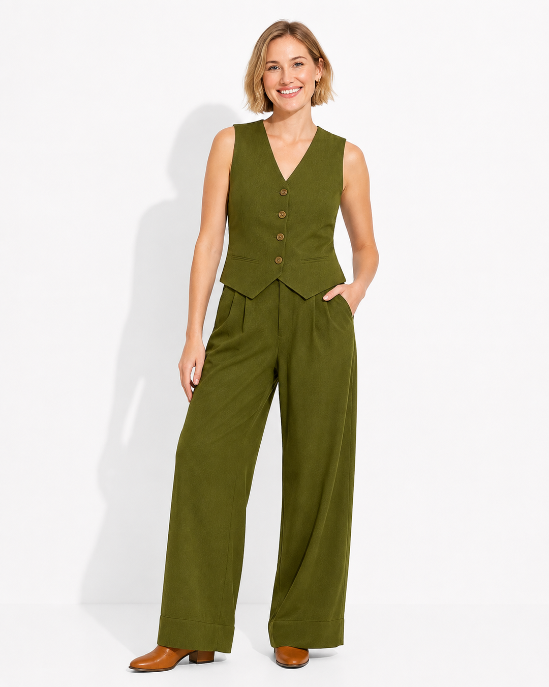 Trendiges Damen Set, ärmellos, mit schicker weiter Hose; perfekt für elegante Freizeit & Anlässe.