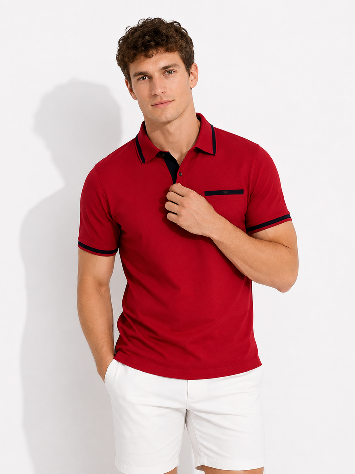 Stilvolles Herren Poloshirt mit Besatz. Kurzarm, pflegeleicht & perfekt für Büro oder entspannte Sommertage.
