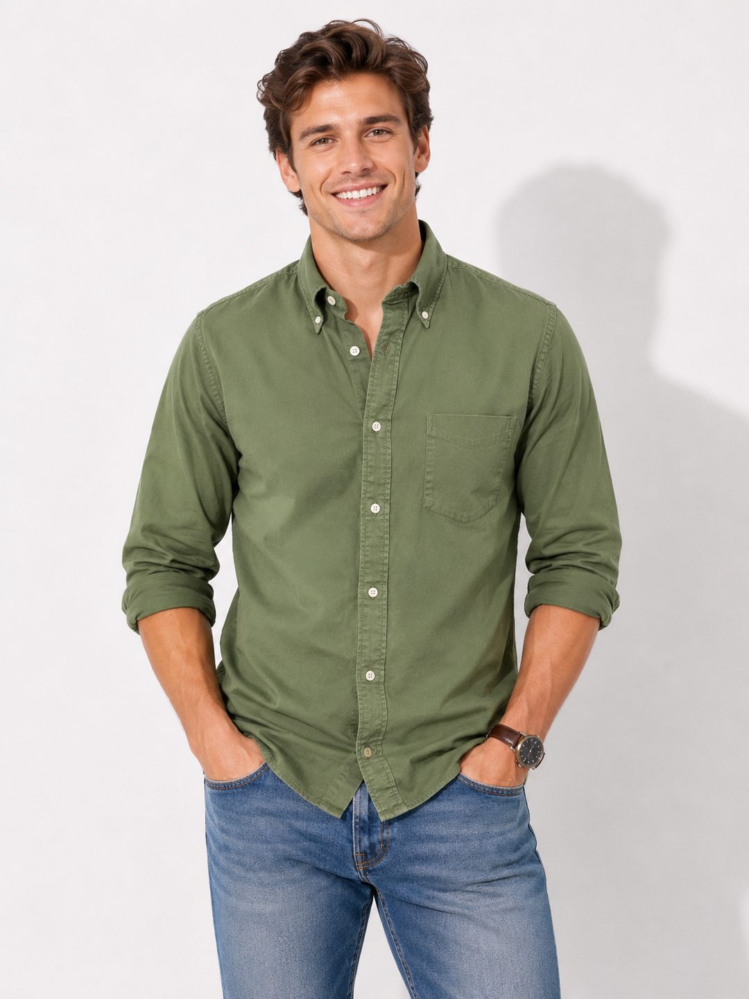 Stilvolles Businesshemd für Herren, langarm, das Eleganz und Komfort im Berufsalltag vereint.