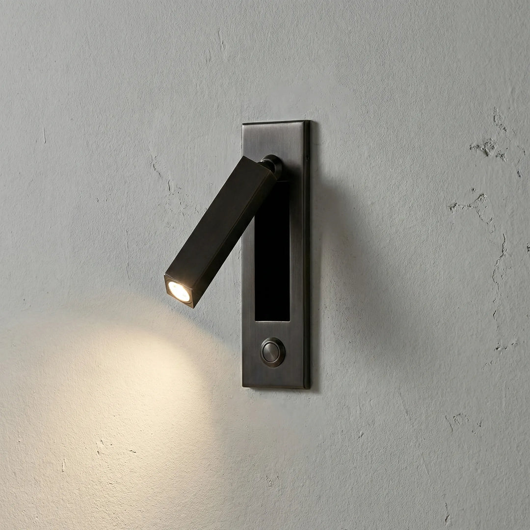 Flexible LED-Wandleuchte Noxell, verstellbar, für optimales Leselicht und stilvolle Innenbeleuchtung.