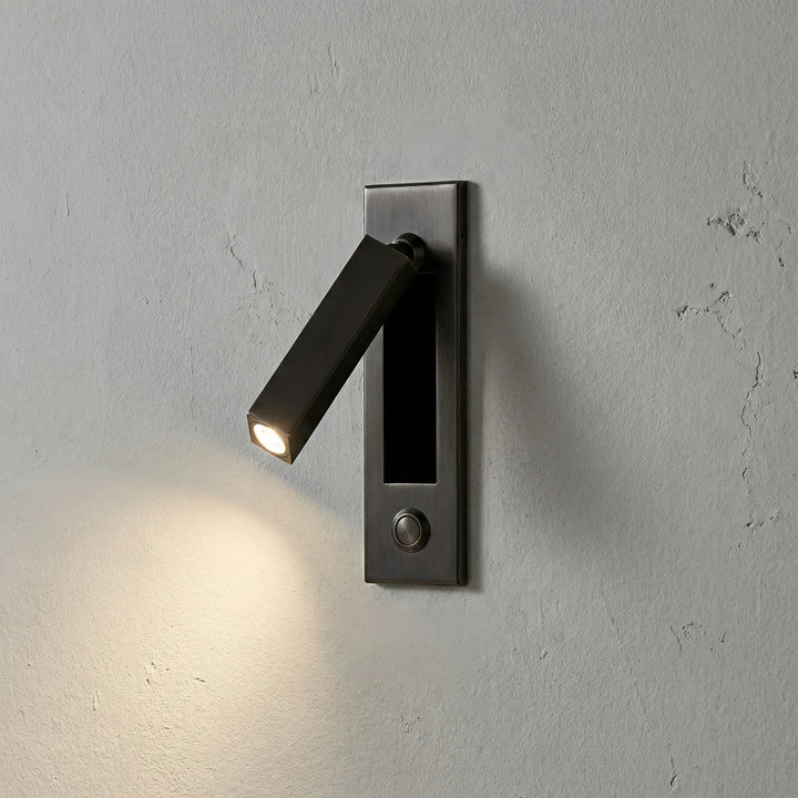 Flexible LED-Wandleuchte Noxell, verstellbar, für optimales Leselicht und stilvolle Innenbeleuchtung.