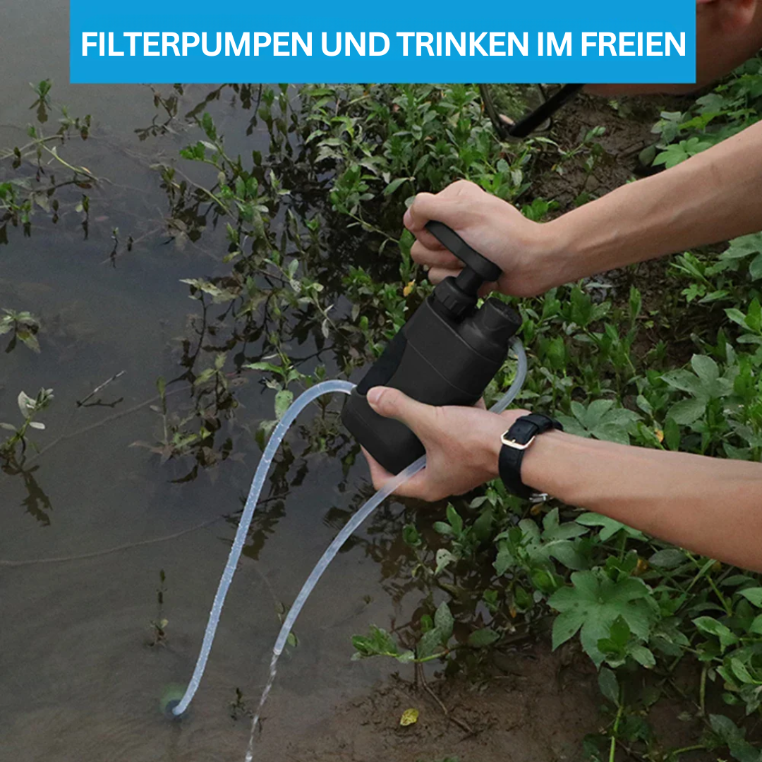 Kompakter, tragbarer Wasserfilter für Reiseausrüstung, sicheres Trinkwasser unterwegs.
