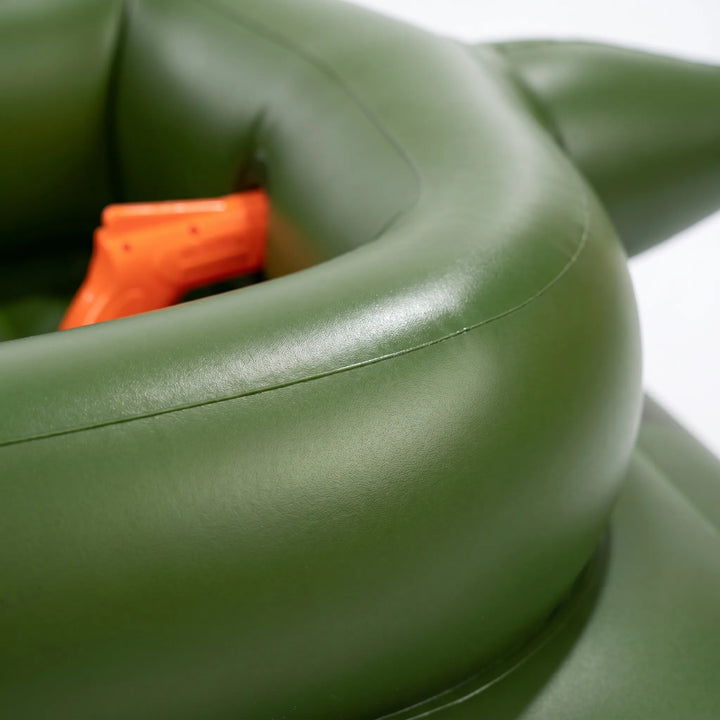 Robustes aufblasbares Panzer-Poolspielzeug mit aktiver Wasserkanone für Outdoor-Freizeit & Aktivspiel.