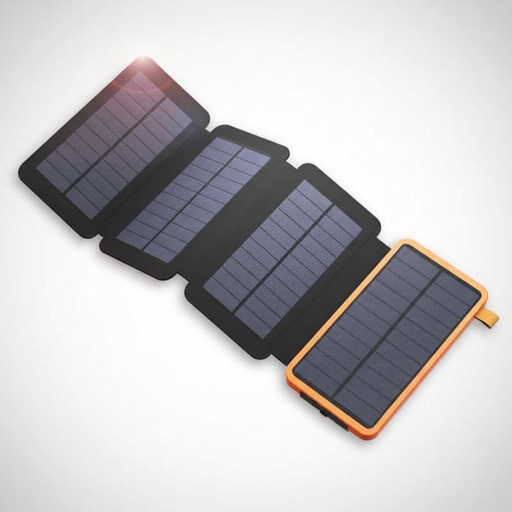 Detailaufnahme der Solarpanele der faltbaren Powerbank SunFoldar, effizientes Solarladegerät für unterwegs.