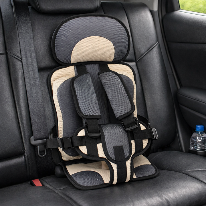 Leichter Fahrzeugsitz für Babys und Kleinkinder; einfach zu transportieren und installieren.