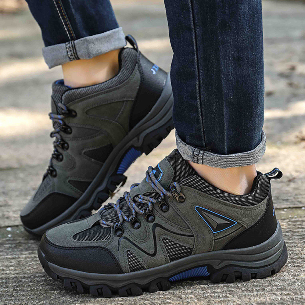 Hochwertige Verarbeitung und robuste Nähte der Herren Trekkingschuhe sichern lange Haltbarkeit.