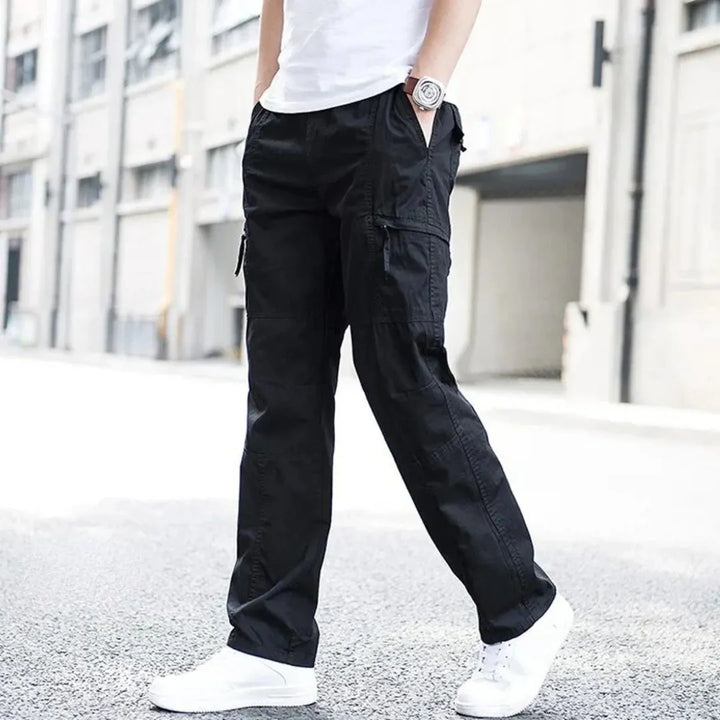 Funktionelle Herren Cargo-Hose, 4-Wege-Stretch, perfekt für aktive Männer, Outdoor & Alltagstauglich.