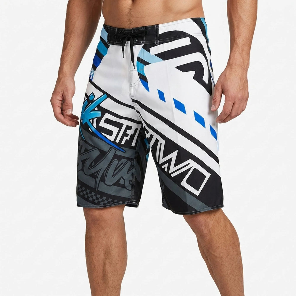 Blaue, schnelltrocknende Herren Boardshorts mit tropischem Muster, ideal für den Strand.