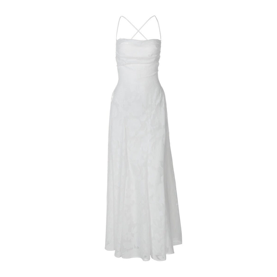 Figurbetontes Damen Partykleid in Weinrot mit floralem Muster, Spaghettiträgern und schmeichelhafter Silhouette.