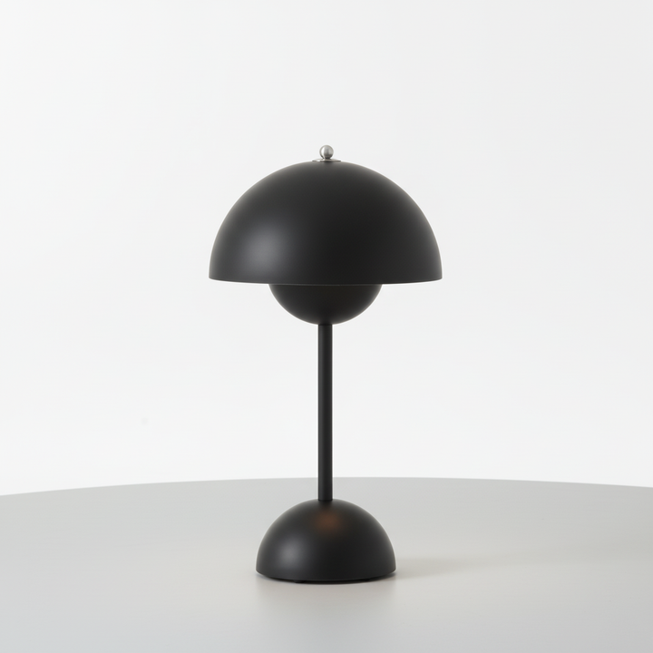 Innovative Touch-LED Tischleuchte MoodSphere. Modernes Design fügt sich nahtlos in jedes Zuhause ein.