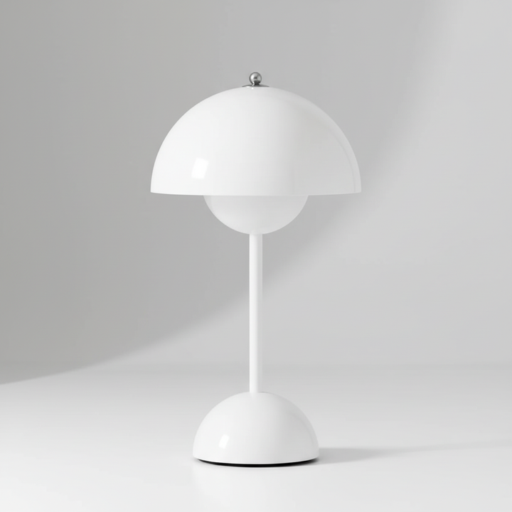 Dimmbare LED Tischleuchte MoodSphere. Schafft stimmungsvolles Ambiente für Wohnzimmer oder Schlafzimmer.