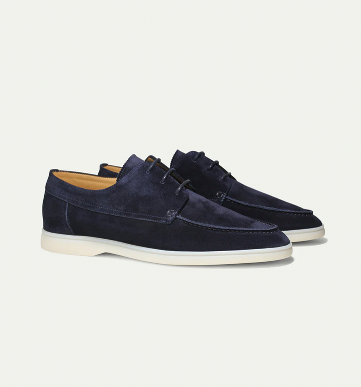Marineblauer Herren Slip-On Loafer. Klassische, bequeme Business- und Freizeitschuhe für Herren.