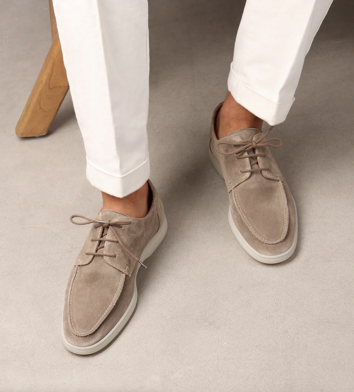 Bequeme Herren Slip-On Loafer in klassischem Design. Ideal als Freizeitschuhe für entspannte Tage.