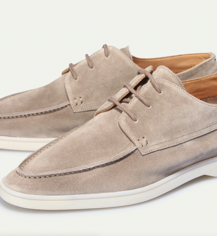 Hochwertiger Herren Slip-On Loafer. Klassische Schuhmode mit feiner Textur, sehr bequem.