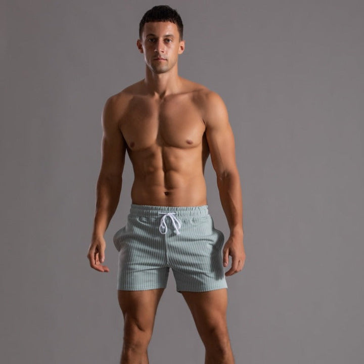 Langlebige Herren Badeshorts Niko aus Ripstop-Polyester, schnelltrocknend und modisch für aktive Sommertage.