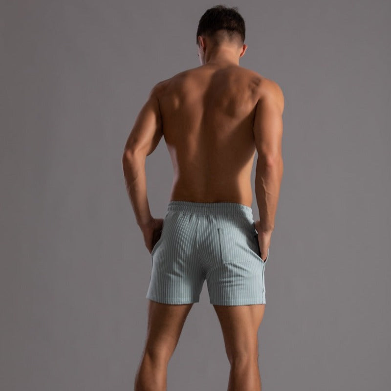 Herren Badeshorts Niko im Detail: Schnelltrocknend, stylisch und aus komfortablem Ripstop-Material gefertigt.