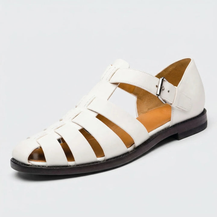 Komfortable Herren-Sandalen im Gladiatorenstil, mit mehreren Schnallen für individuelle Anpassung.