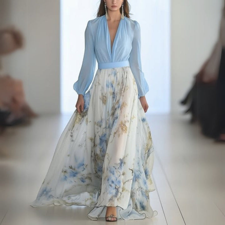 Elegantes, fließendes Damen Maxikleid mit Blumenmuster, perfekt als Sommer- oder Partykleid.