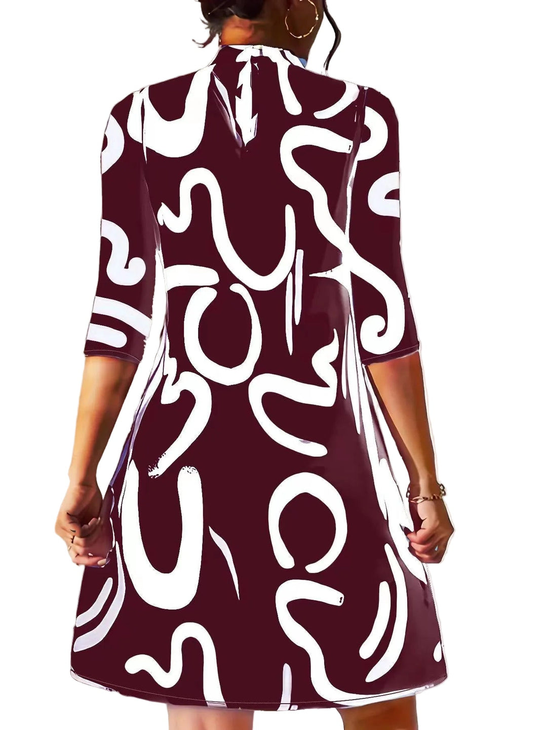 Vielseitiges Damen Kragenkleid mit ansprechendem Print, ideal als Freizeitkleid oder elegantes Outfit.