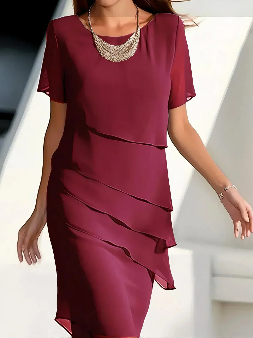 Alltagstaugliches Damen Midikleid, bequem und doch elegant für den Casual-Look.