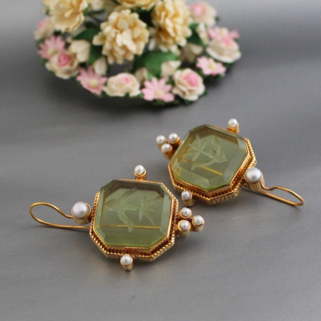 Grüne Perlenohrringe für Damen im Vintage-Stil, ein bezauberndes Geschenk mit zeitlosem Charme.