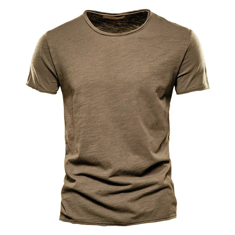 Ultrabequemes Herren Kurzarm T-Shirt, Slim Fit, atmungsaktiv für heiße Sommertage.