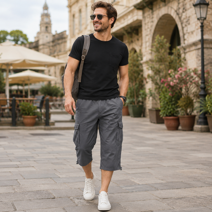 Hochwertige Herren Capri-Cargo-Shorts, optimal für Outdoor und Sport, langlebig und bequem.
