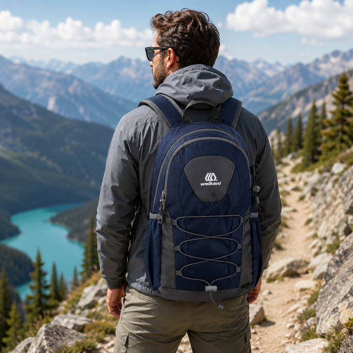 Organisiertes Hauptfach im Ultraleicht-Rucksack, unisex, für Bücher, Kleidung & mehr.
