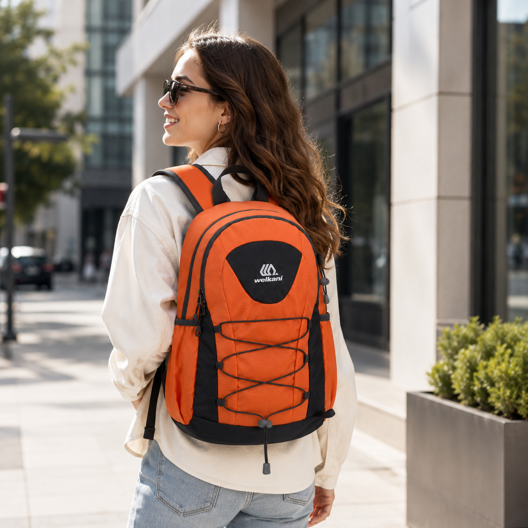 Wasserdichter Tagesrucksack, schwarz, ultraleicht, für Damen & Herren, bei jedem Wetter.