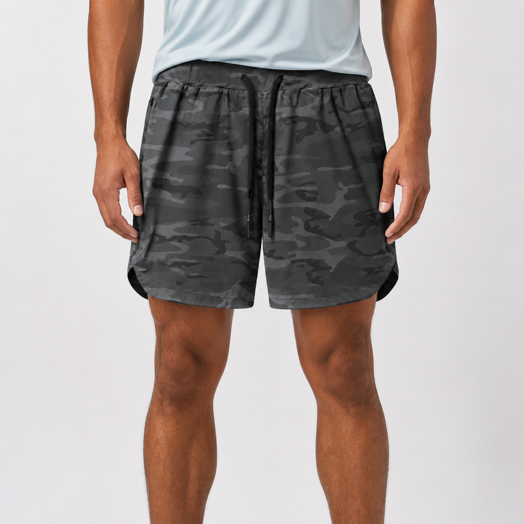 Leichte Freizeitshorts für Herren in Khaki. Vielseitig einsetzbar für Sport und entspannte Tage.