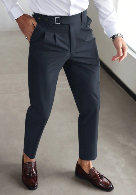 Moderne Herren Slim Fit Hose, stilvoll als Businesshose und bequem für Casual-Looks.