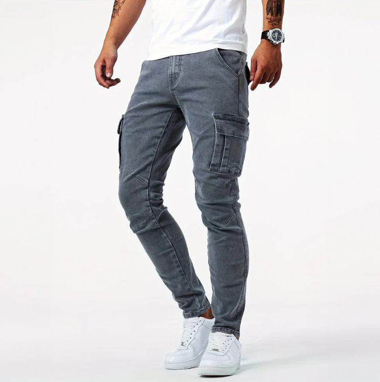 Moderne Herren Cargo-Skinny Hose in Slim Fit. Vielseitige Freizeithose für urbanen Style.