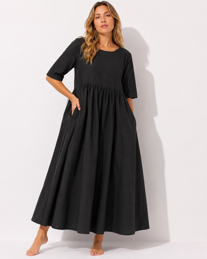 Modisches Damenkleid mit Rundhals, Kurzarm & eleganten Taschen. Perfektes, vielseitiges Freizeitkleid.