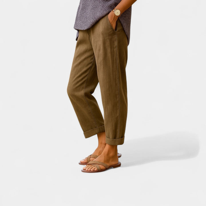 Moderne Damen Karottenhose mit bequemem elastischem Bund und lässigem, lockerem Schnitt; eine stilvolle Alltagshose.