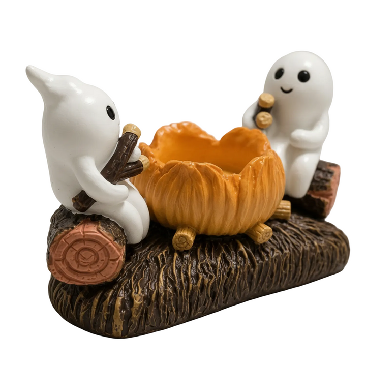 Detaillierter Geister-Kerzenhalter aus Harz, gruselige Halloween Tischdekoration mit mystischem Flair.