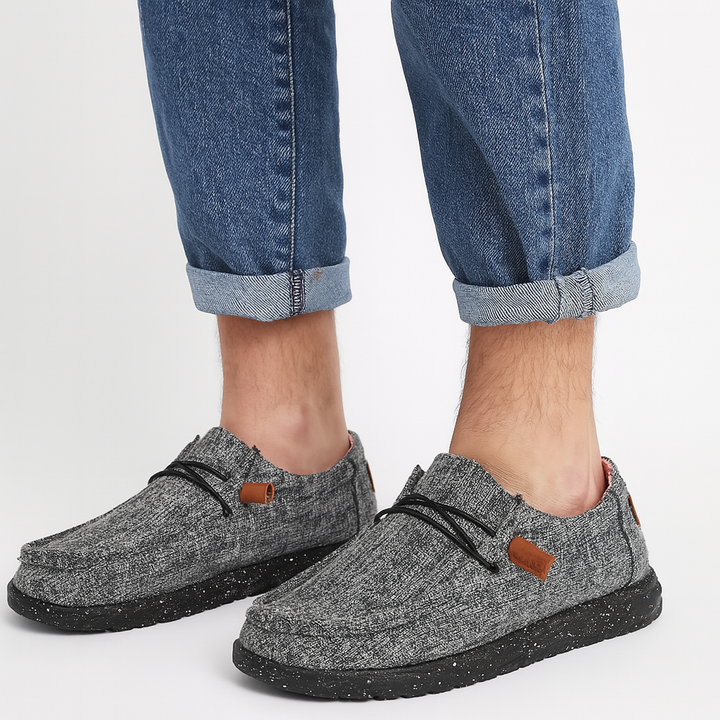 Bequeme Herren Slip-On Loafer für Freizeit, ideal für den Alltag. Leichte Slipper für Herren.
