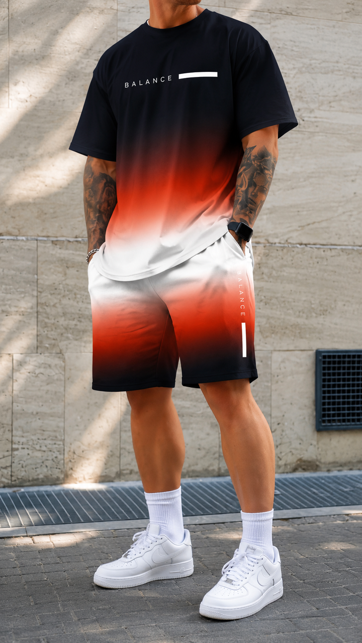 Leichtes & bequemes Herren Sommerset. T-Shirt & kurze Hose mit Farbverlauf, ideal für Urlaub & Alltag.