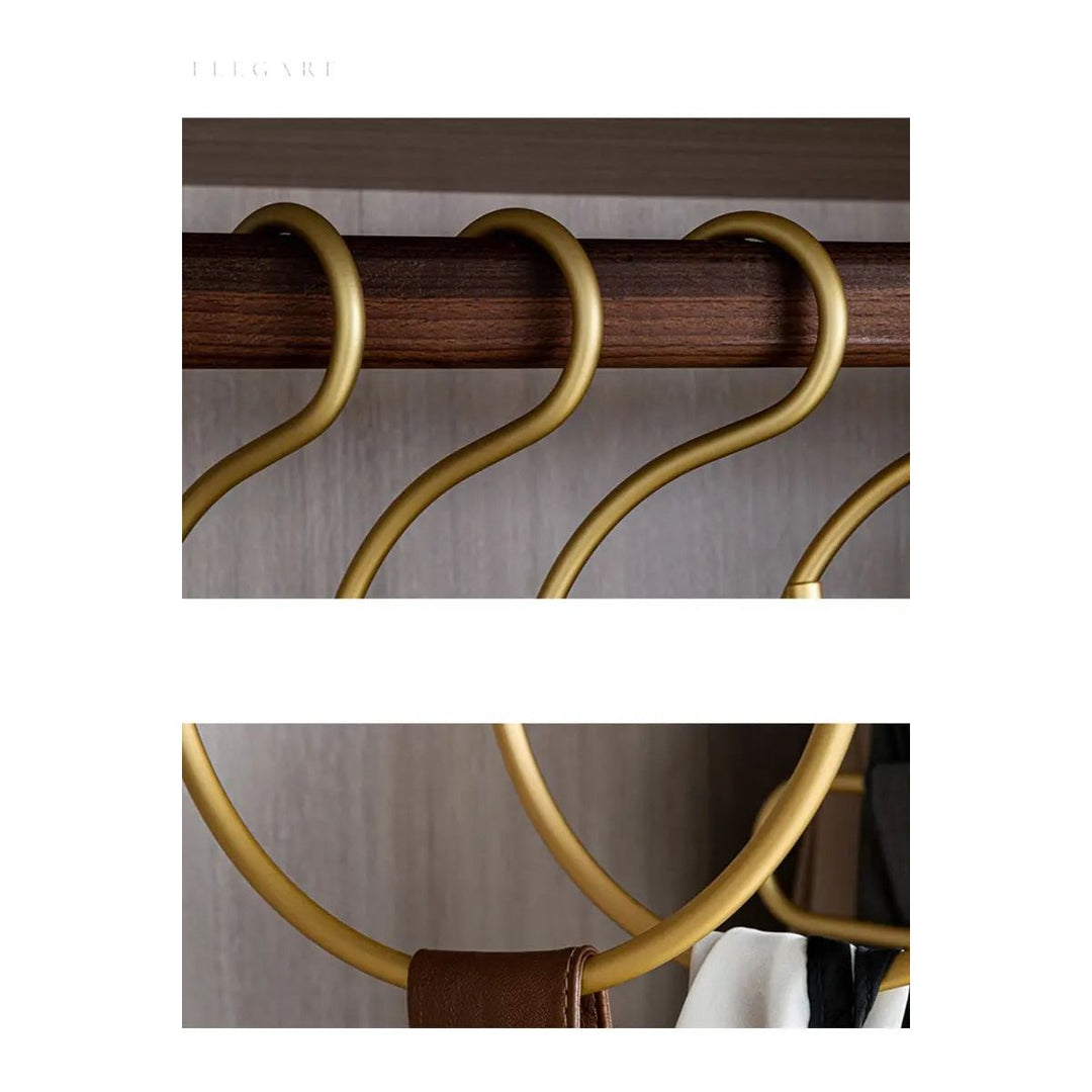 Stylischer S-Form Hosen- & Schalbügel FormaS in Metalloptik, elegant und platzsparend für Ihre Garderobe.