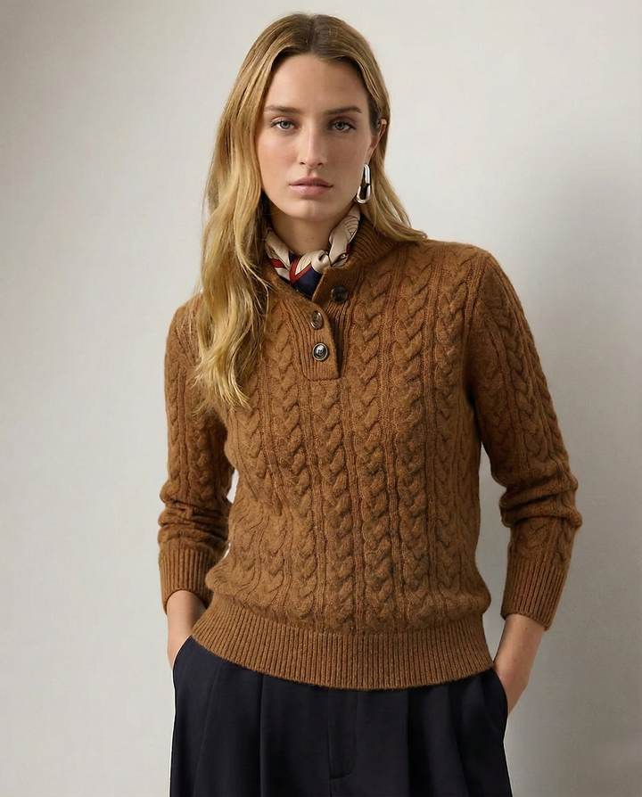 Bequemer, warmer Damen Rollkragenpullover mit Zopfmuster, ideal für kalte Tage.