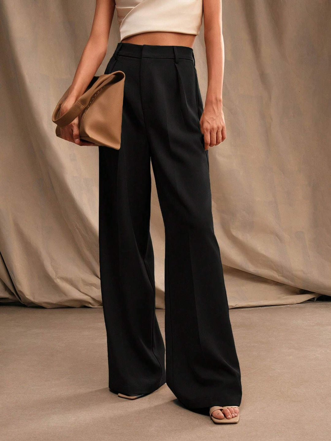 Damen Hochtaillierte Wide-Leg-Hose, weites Bein für eleganten Auftritt.