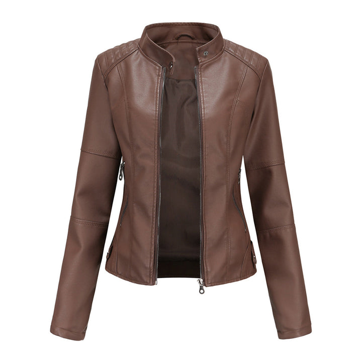 Elegante Damen Übergangsjacke in Kamel, mit stilvollem Hochkragen für den modernen Look.
