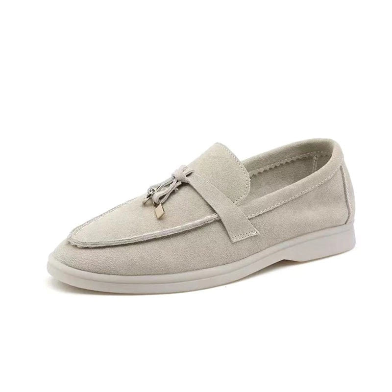 Bequeme Damen Mokassins mit elegantem Schlossdetail, ideal für Business Casual und Freizeit. Stilvolle Flachschuhe.