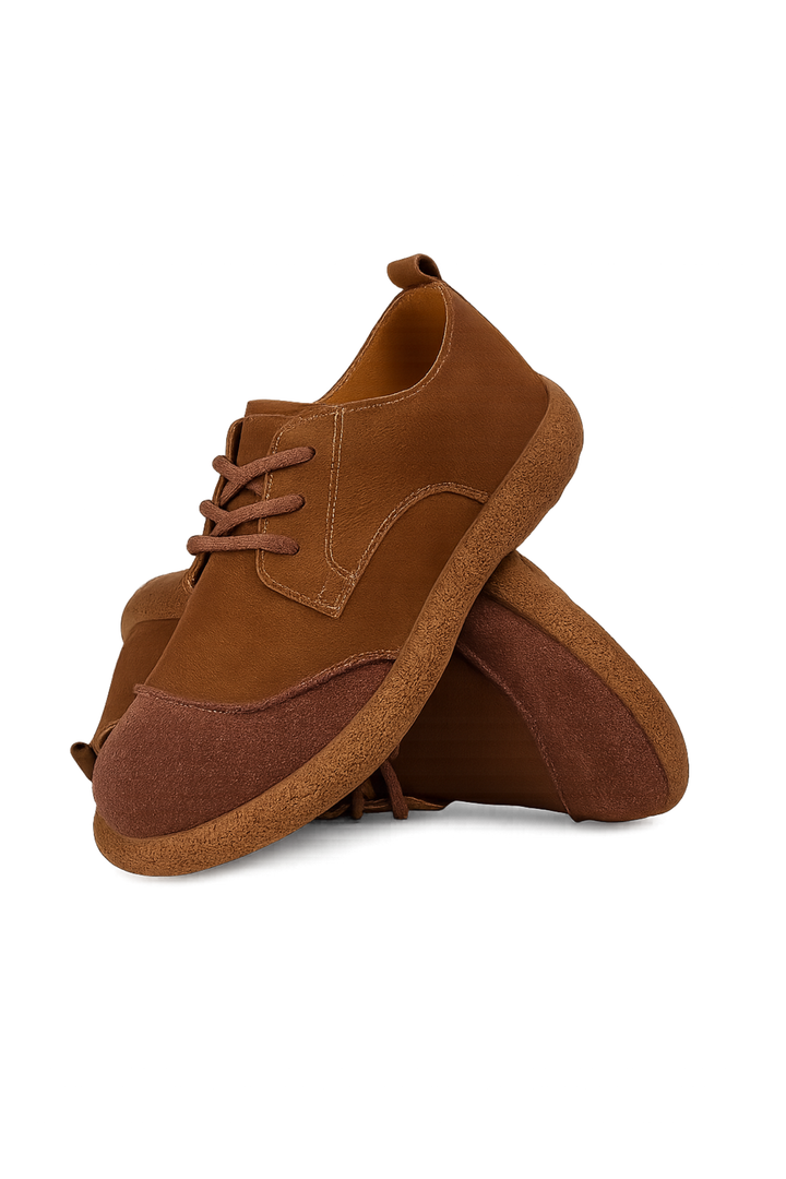 Moderner Herrenschuh, orthopädisch, ideal für lange Spaziergänge und aktiven Alltag.